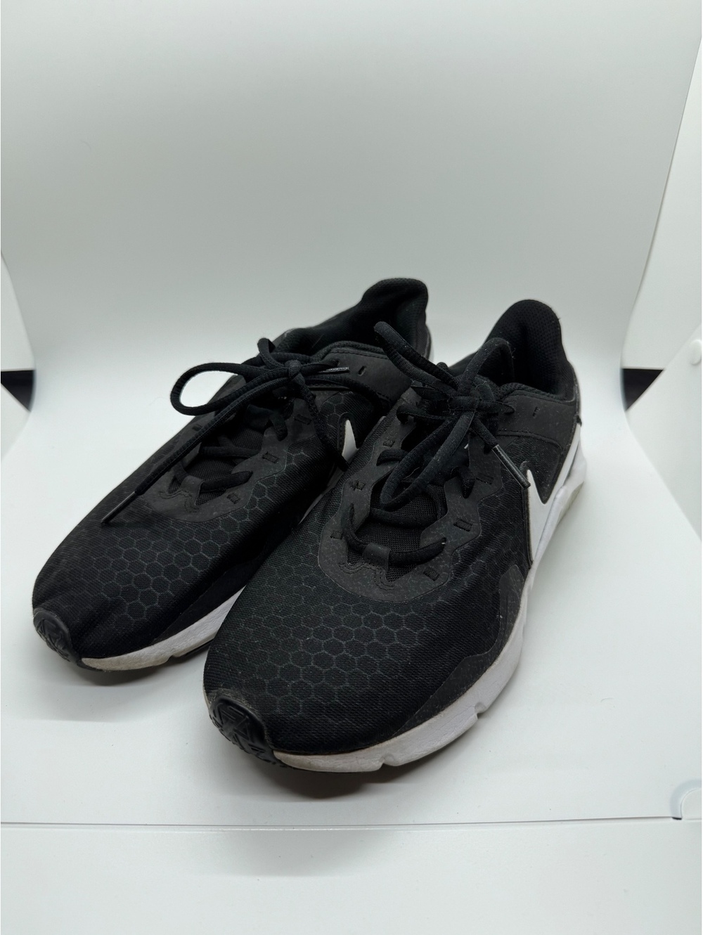 Nike Training Shoes Black White Women’s US 8.5 EU 40 Sneakers CQ9545-001
